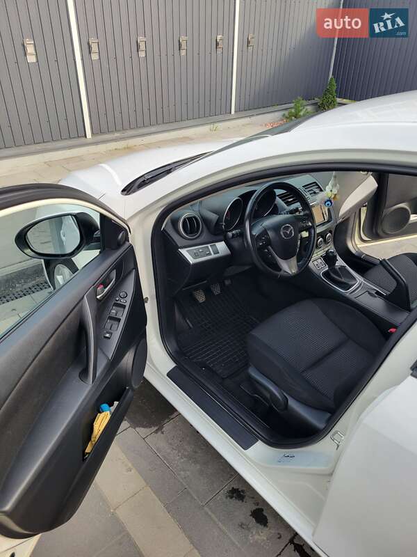 Хетчбек Mazda 3 2011 в Самборі