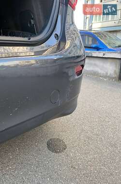 Седан Mazda 3 2015 в 