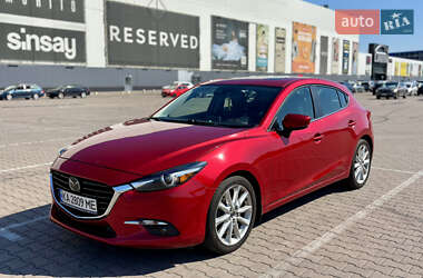 Хэтчбек Mazda 3 2017 в Киеве