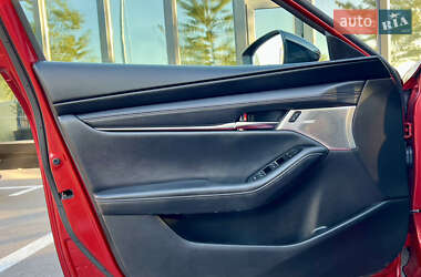 Седан Mazda 3 2019 в 