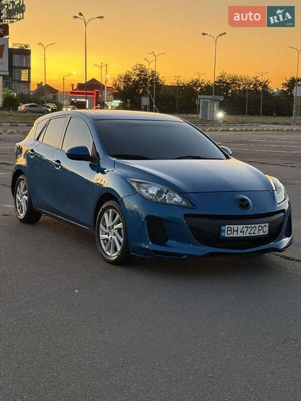Mazda 3 2012