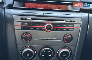 Седан Mazda 3 2006 в 