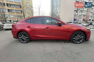 Седан Mazda 3 2016 в 