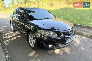 Седан Mazda 3 2006 в Ровно