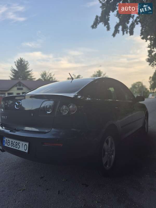 Седан Mazda 3 2007 в Виннице