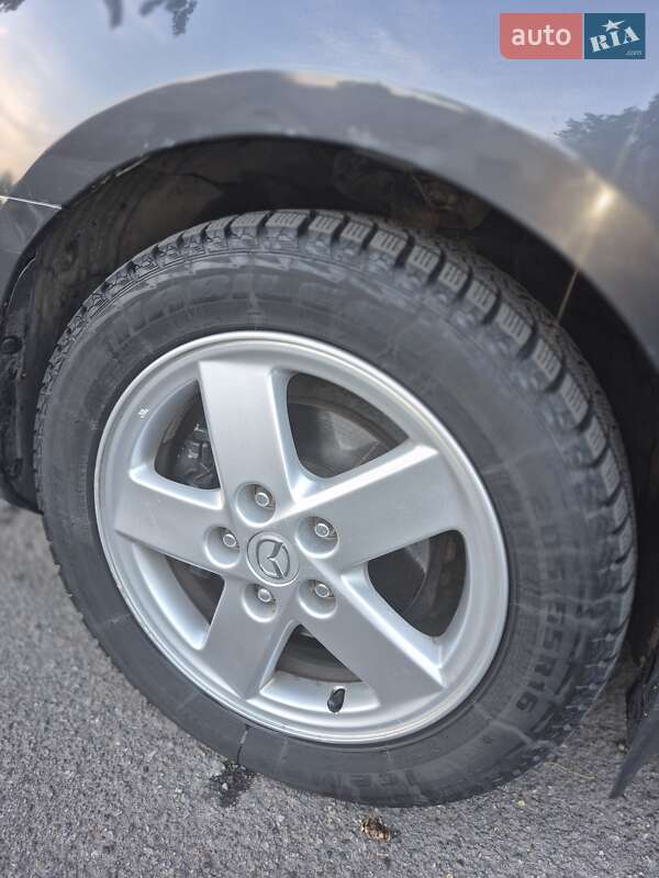 Седан Mazda 3 2007 в Виннице