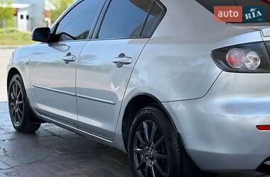 Седан Mazda 3 2007 в 