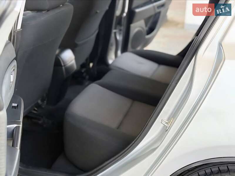 Седан Mazda 3 2007 в Дніпрі