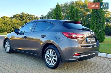 Хэтчбек Mazda 3 2016 в 