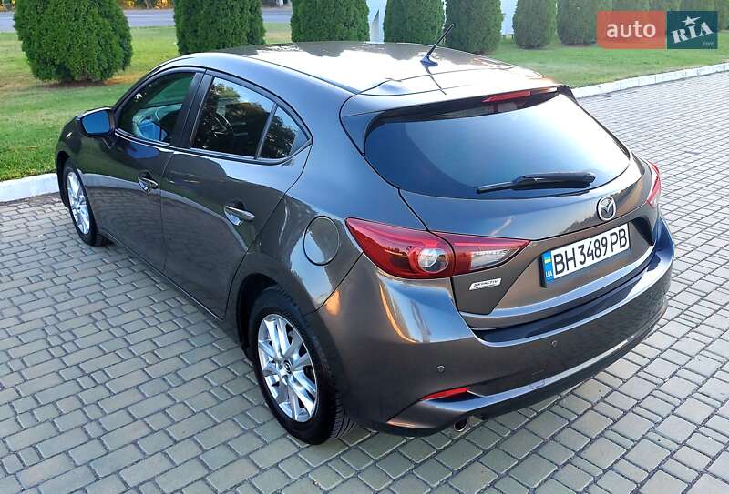 Хетчбек Mazda 3 2016 в Одесі