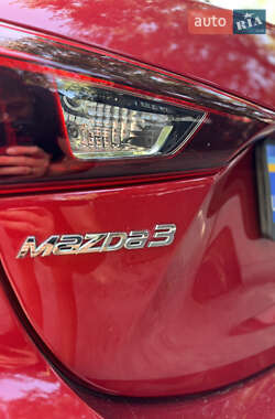 Седан Mazda 3 2016 в Запорожье