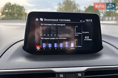 Седан Mazda 3 2017 в Новой Водолаге