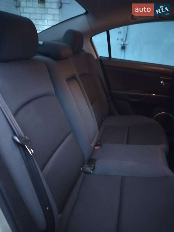 Седан Mazda 3 2008 в Днепре