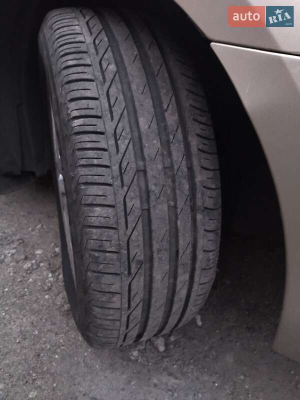 Седан Mazda 3 2008 в Днепре
