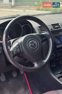 Седан Mazda 3 2005 в 