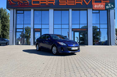 Седан Mazda 3 2013 в Киеве