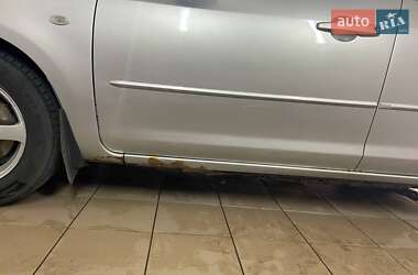 Хетчбек Mazda 3 2004 в 