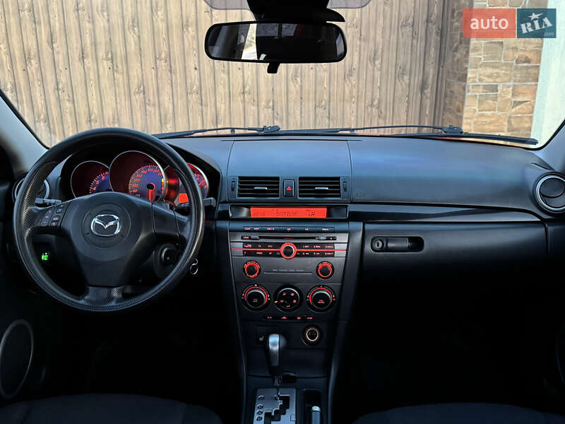Седан Mazda 3 2007 в Ужгороде