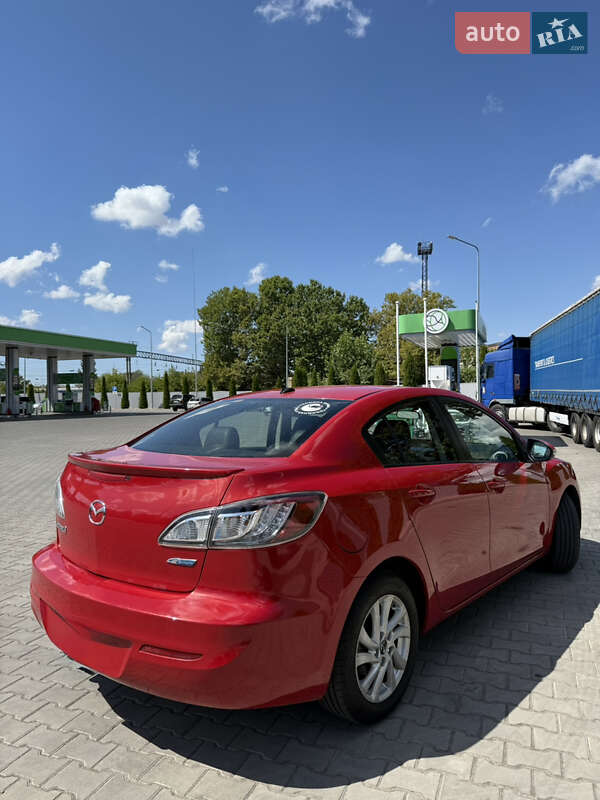 Седан Mazda 3 2013 в Одессе