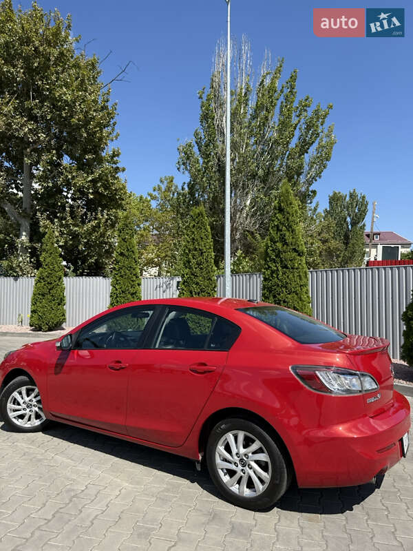 Седан Mazda 3 2013 в Одессе