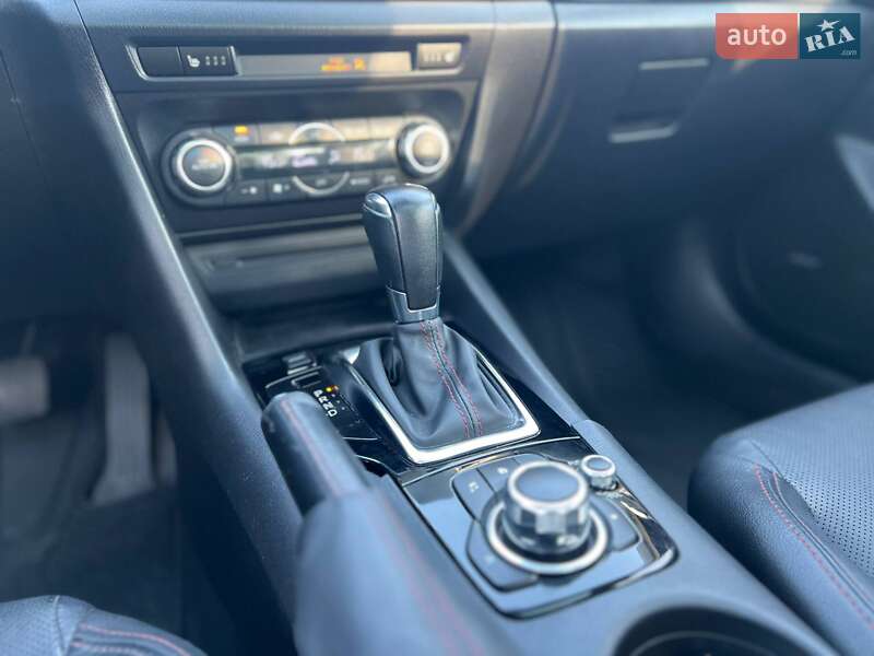 Седан Mazda 3 2014 в Стрые