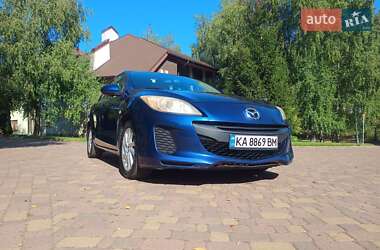 Седан Mazda 3 2013 в 