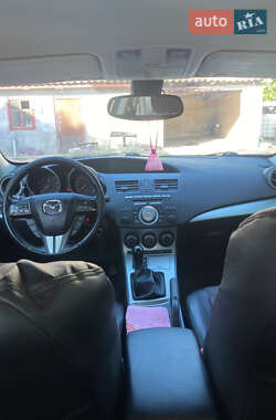 Седан Mazda 3 2009 в 