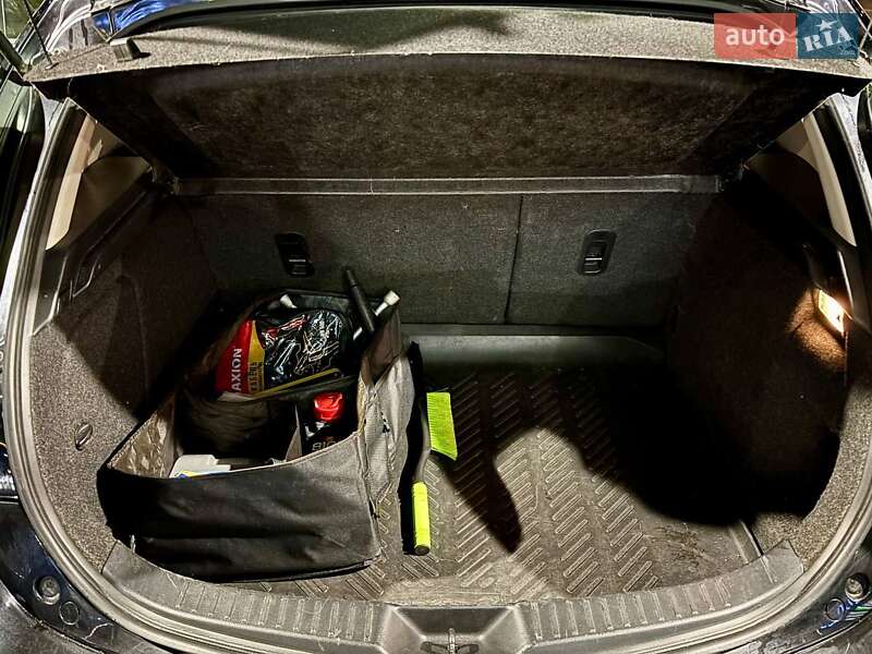 Седан Mazda 3 2011 в Киеве