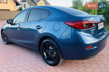 Седан Mazda 3 2017 в 