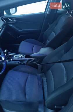 Хэтчбек Mazda 3 2014 в Косове