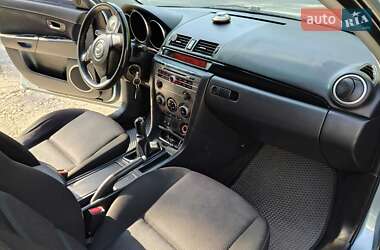 Седан Mazda 3 2007 в 