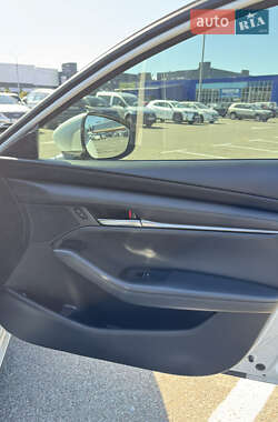 Хэтчбек Mazda 3 2019 в 