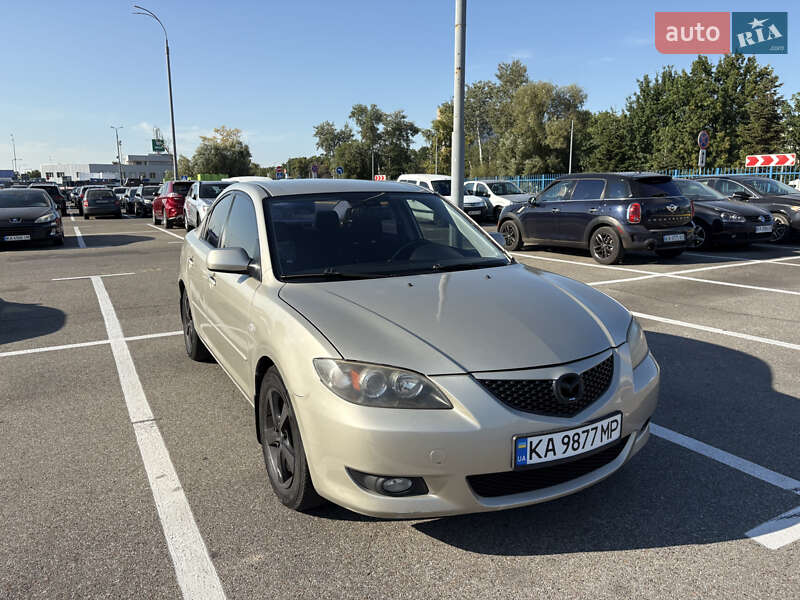 Седан Mazda 3 2004 в Киеве
