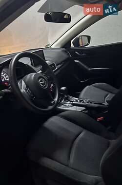 Седан Mazda 3 2015 в 