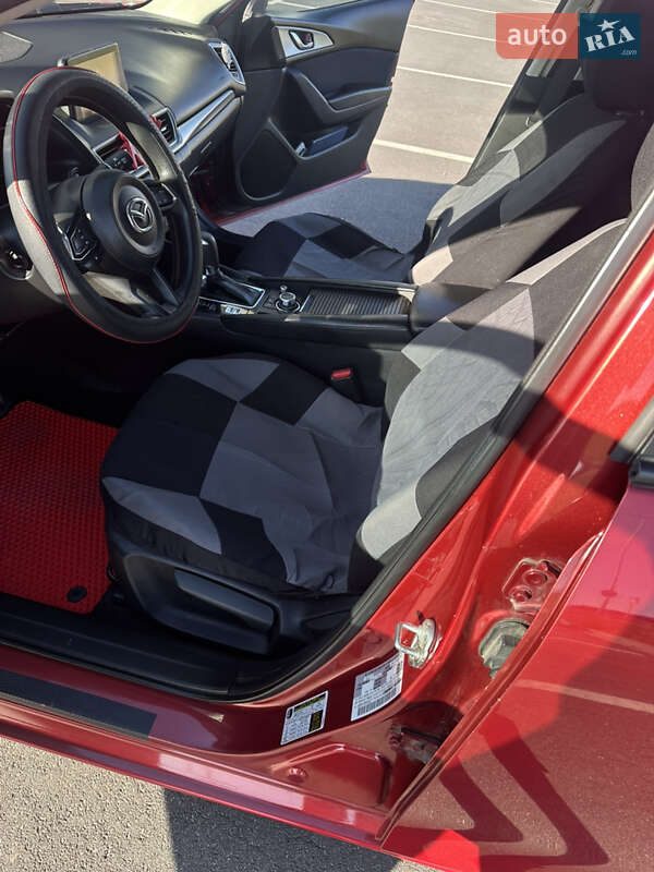Хэтчбек Mazda 3 2017 в Виннице