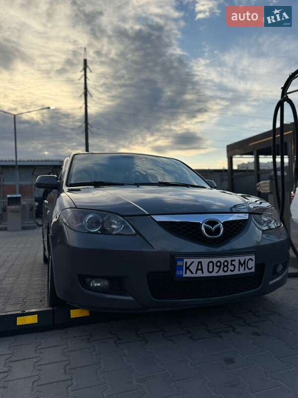 Седан Mazda 3 2007 в Софиевской Борщаговке