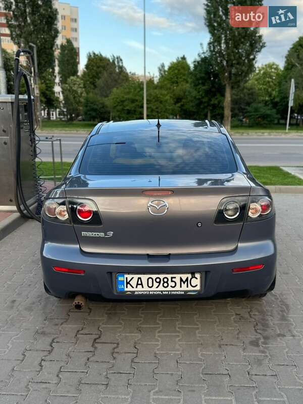 Седан Mazda 3 2007 в Софиевской Борщаговке