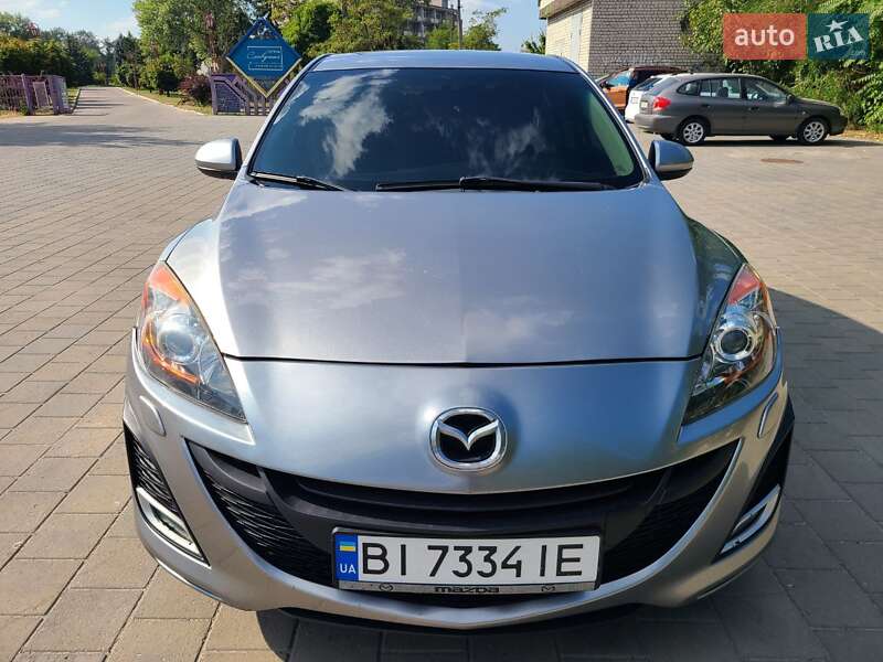 Седан Mazda 3 2010 в Горишних Плавнях