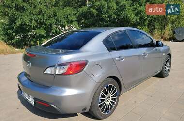 Седан Mazda 3 2010 в Горишних Плавнях