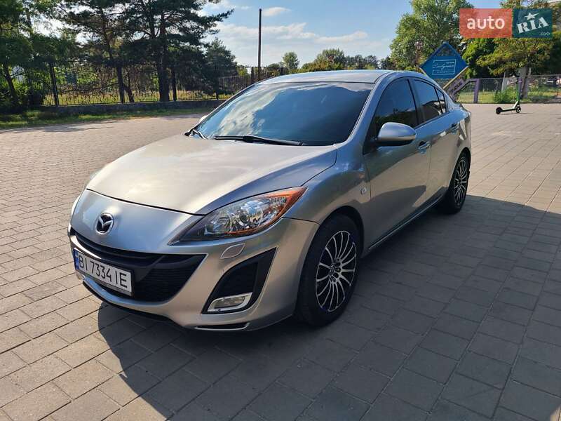 Седан Mazda 3 2010 в Горишних Плавнях