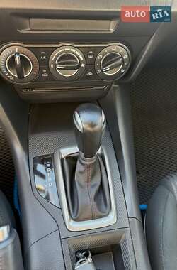 Седан Mazda 3 2013 в 