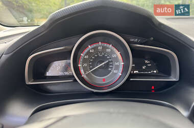 Седан Mazda 3 2013 в 