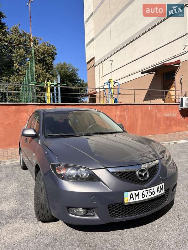 Седан Mazda 3 2007 в 