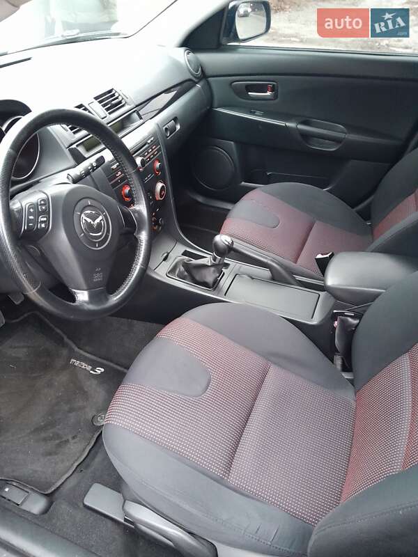 Хэтчбек Mazda 3 2005 в Харькове