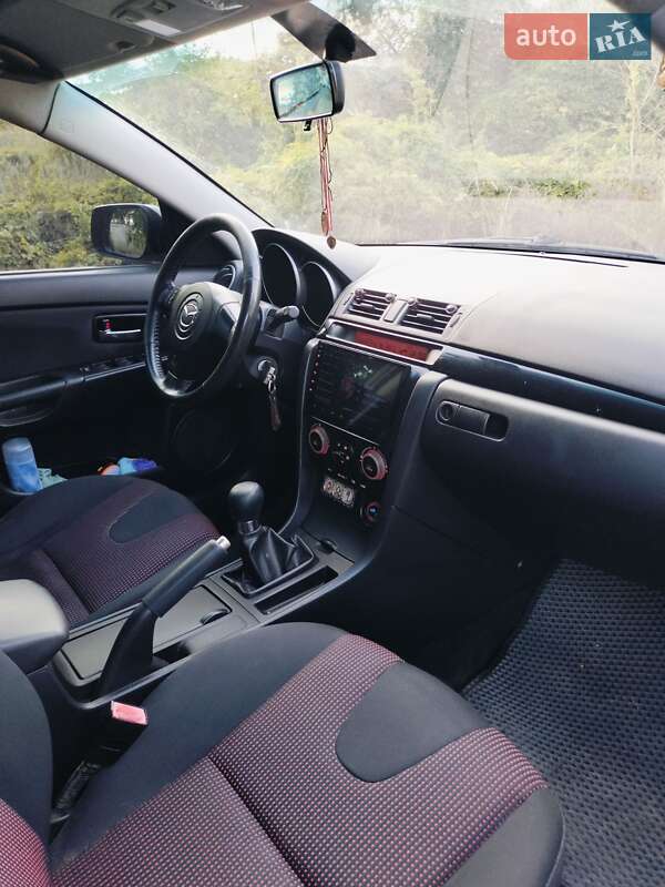 Хэтчбек Mazda 3 2006 в Днепре