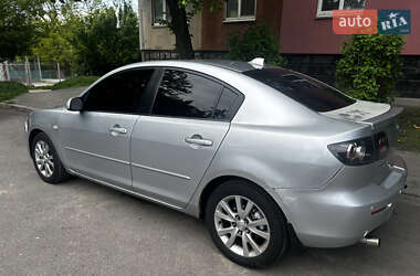 Седан Mazda 3 2006 в 