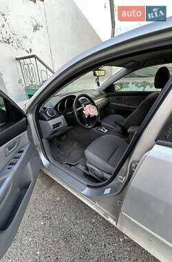 Седан Mazda 3 2006 в 