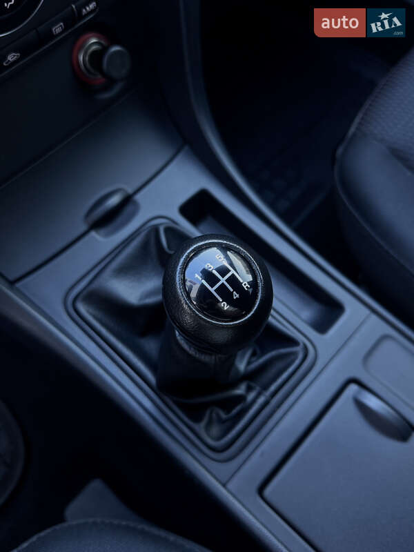 Хэтчбек Mazda 3 2007 в Киеве