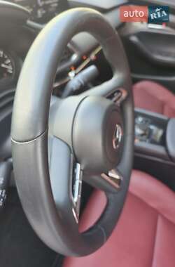 Седан Mazda 3 2023 в 