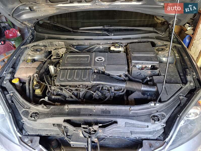 Хэтчбек Mazda 3 2005 в Первомайске